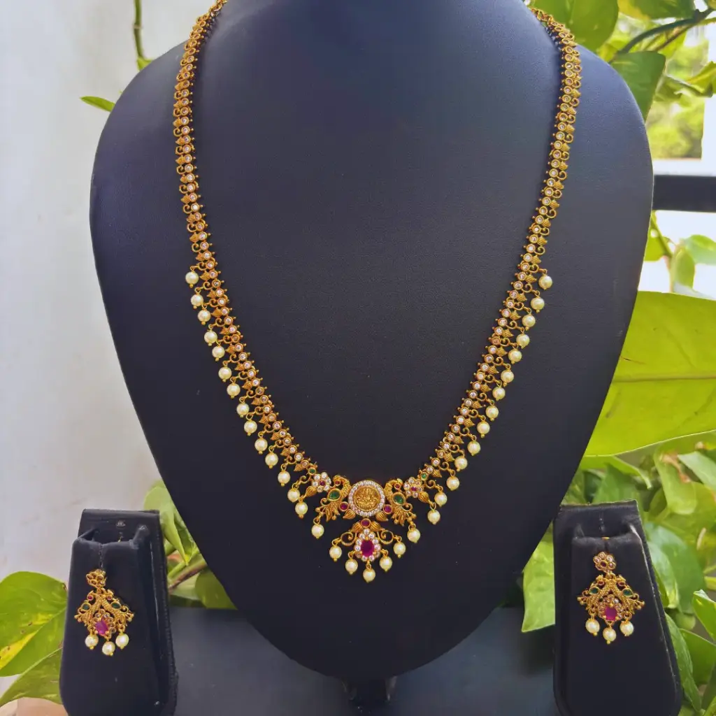 The Devika Necklace and Earring Set